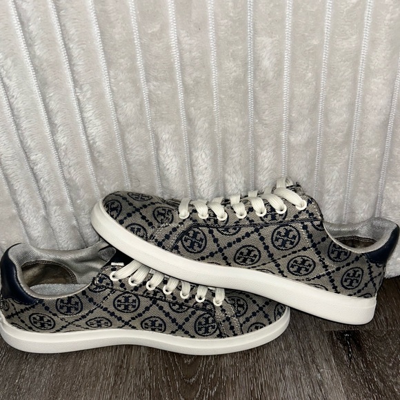Tory Burch Sneakers - Picture 9 of 14